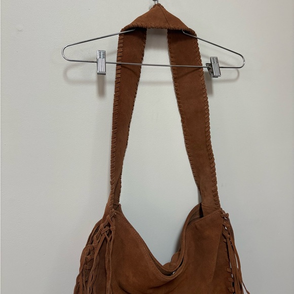 NWOT Urban Outfitters Silence + Noise Suede Fringe Hobo Sling Bag - Picture 15 of 16